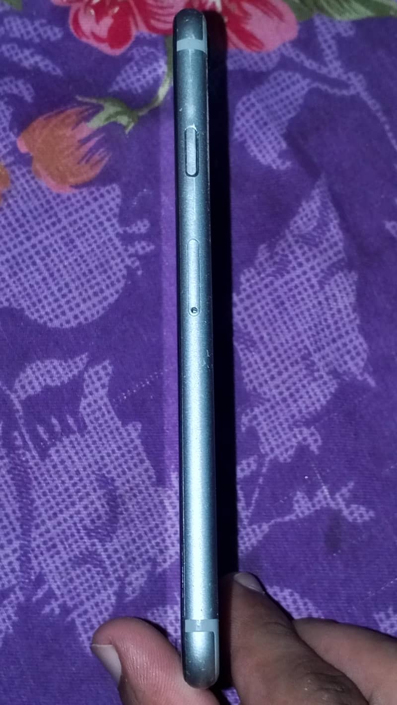 Apple iPhone 6S 2