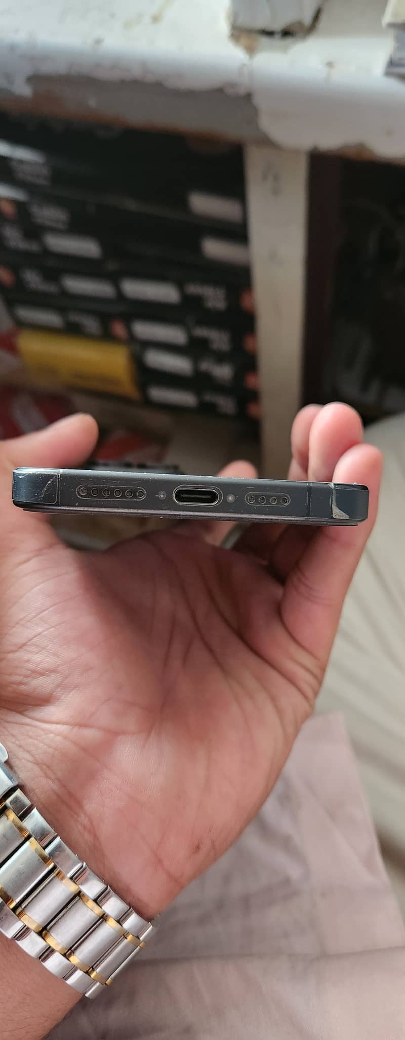Apple iPhone 15 Pro Max 6