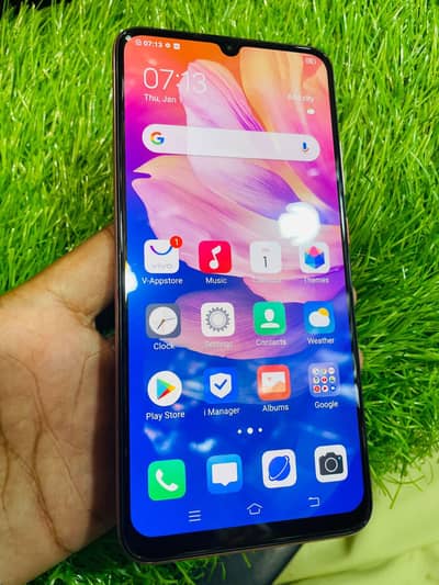 Vivo Y51 4/128 box available