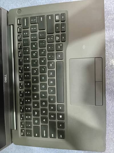 Dell Latitude 7400