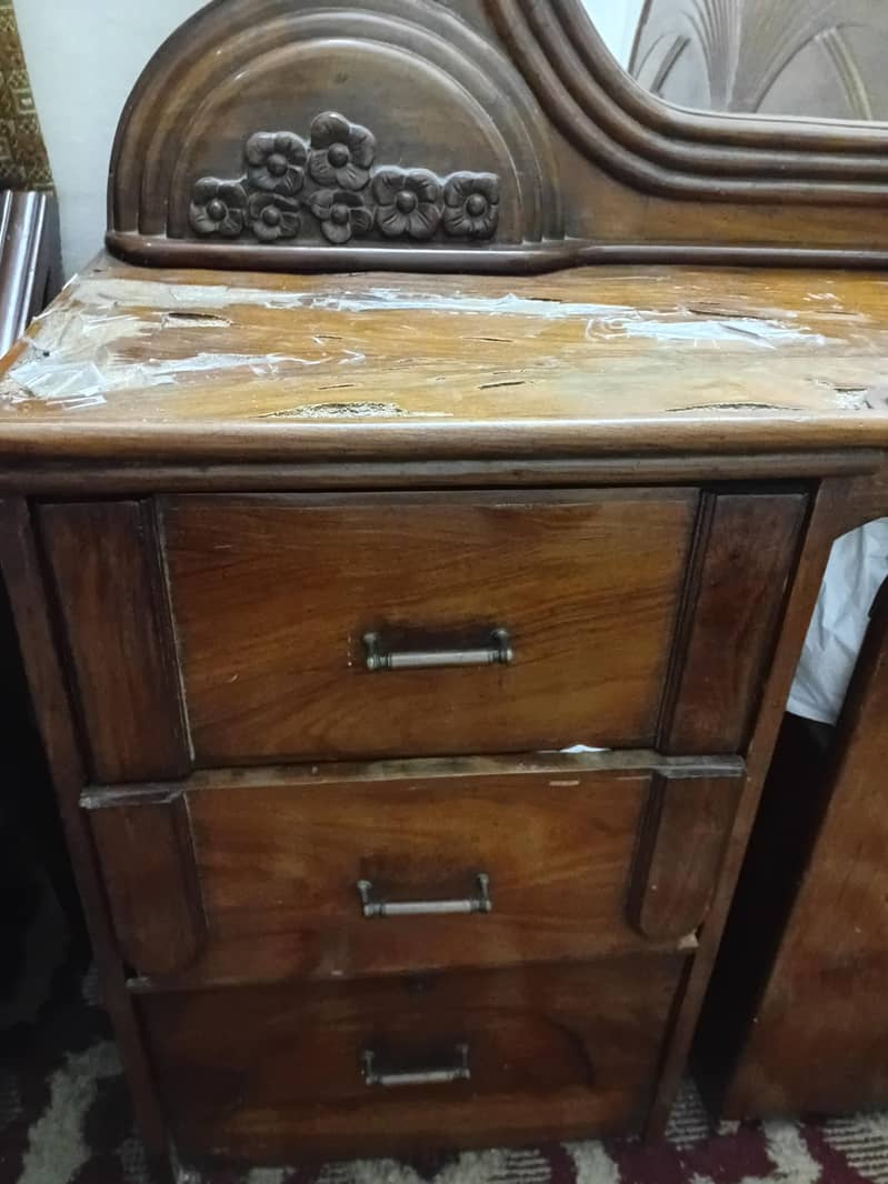 Dressing Table 1