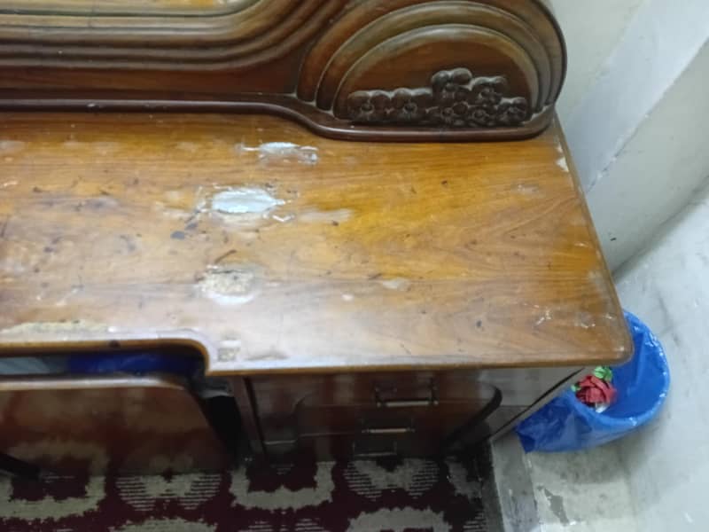 Dressing Table 2