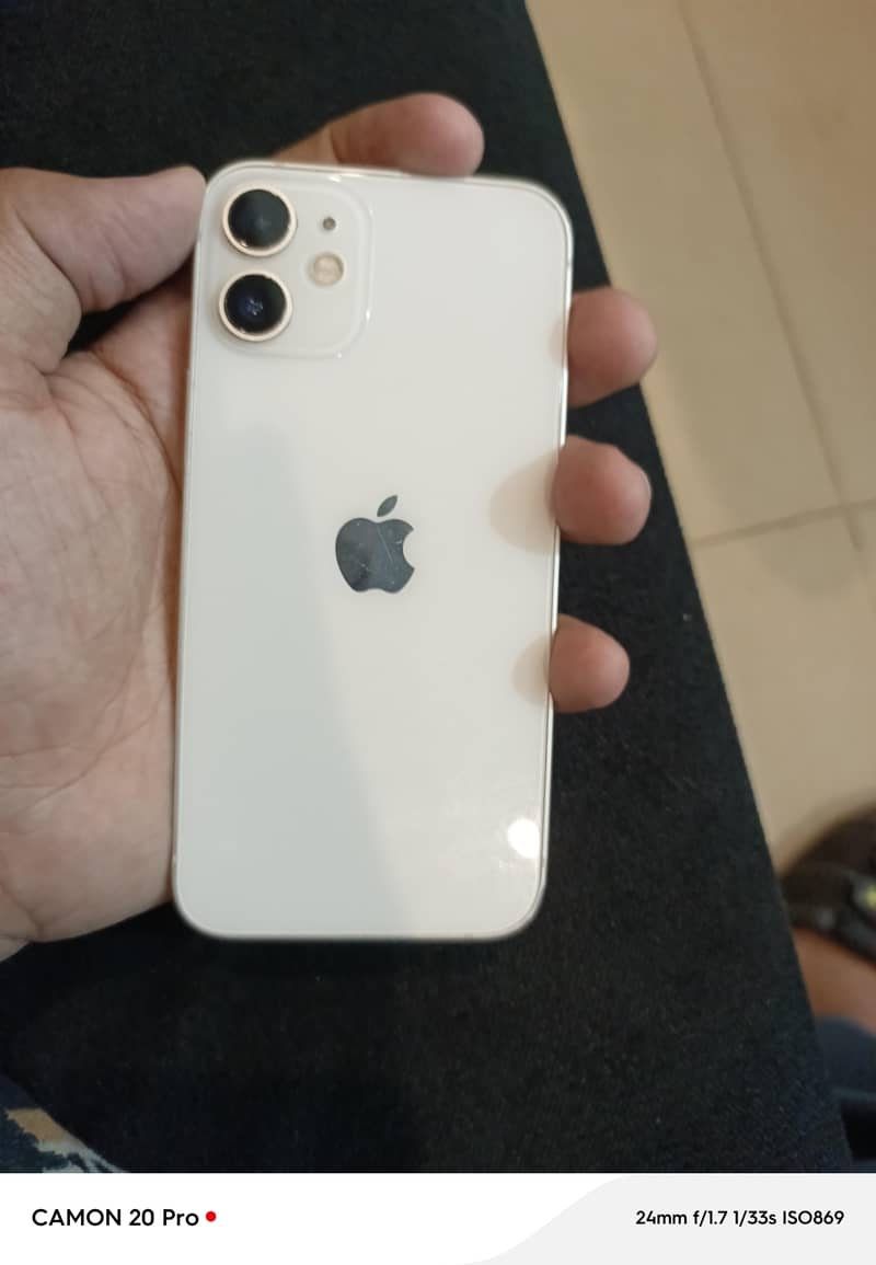 Apple iPhone 12 mini 0