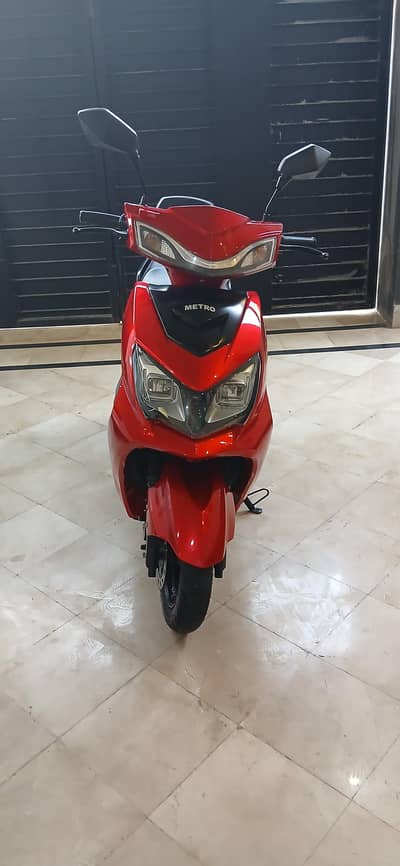 metro thrill brand new condition