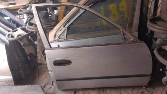 Indus Corolla complete doors available danchy bhi mil jaye gy .