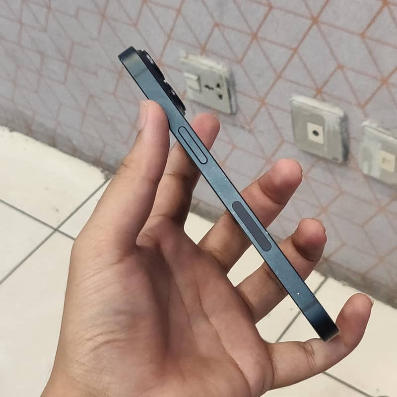 Apple iPhone 14 1