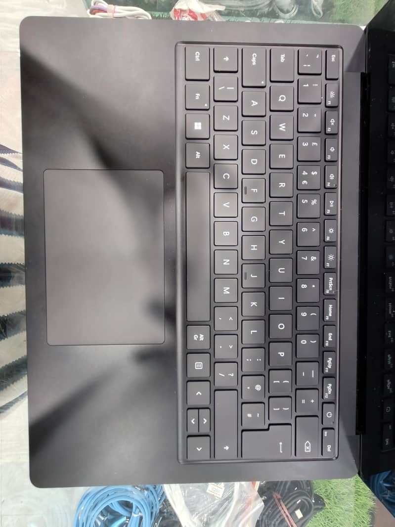 Microsoft Surface Laptop 5 1