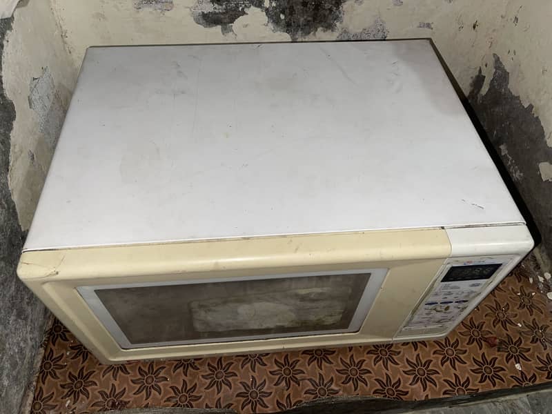 Dawlance Micro oven 1