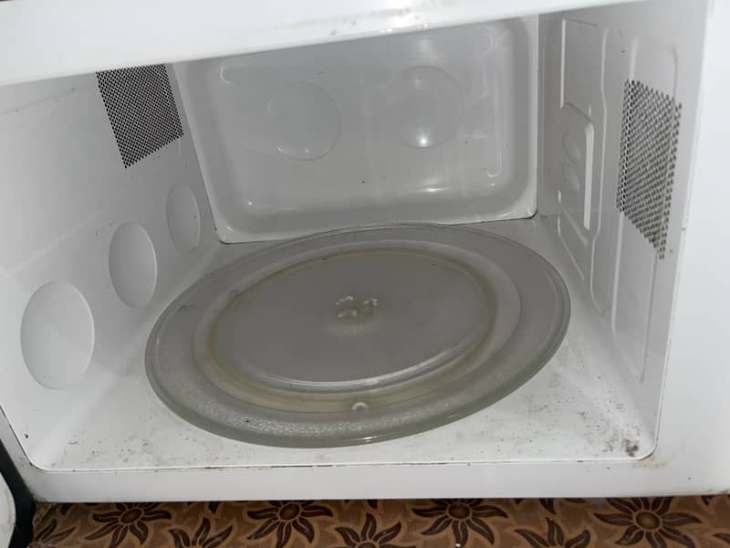 Dawlance Micro oven 3