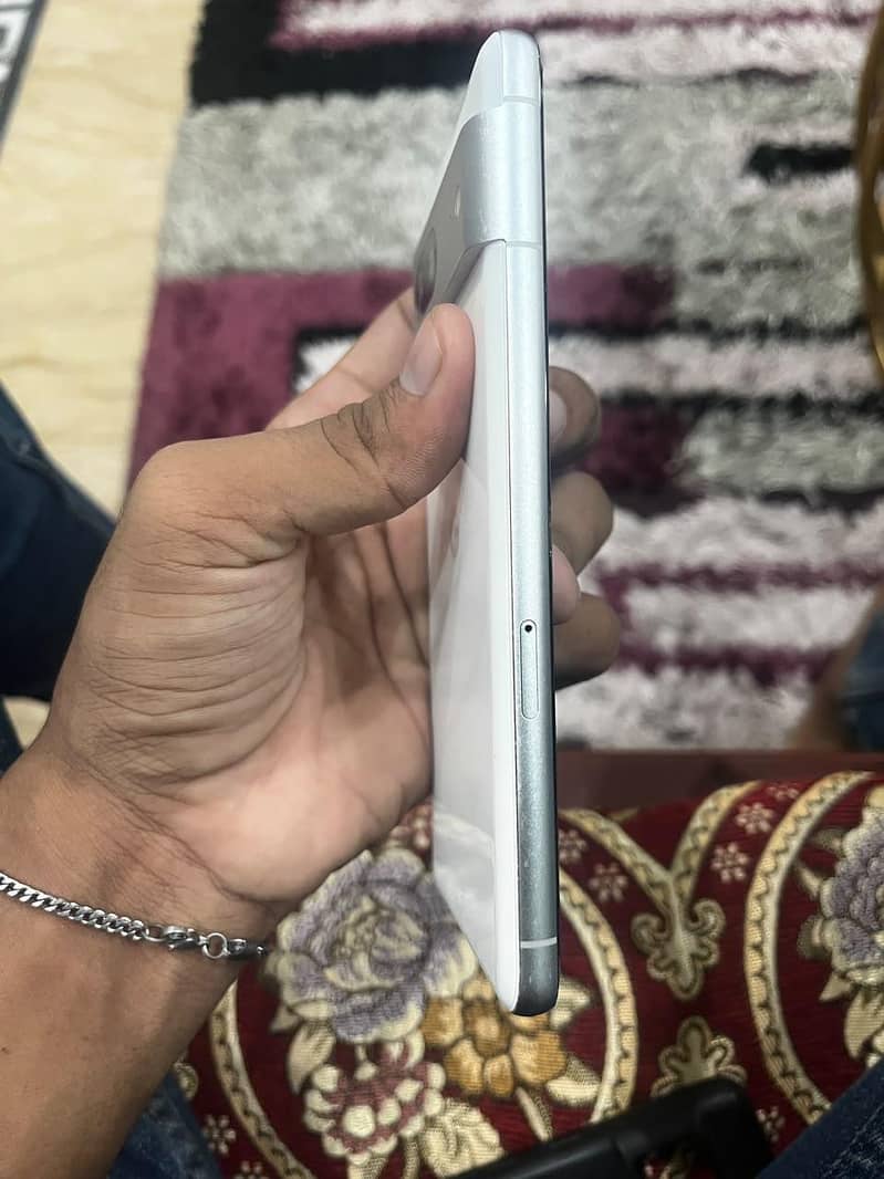 Google Pixel 7 2