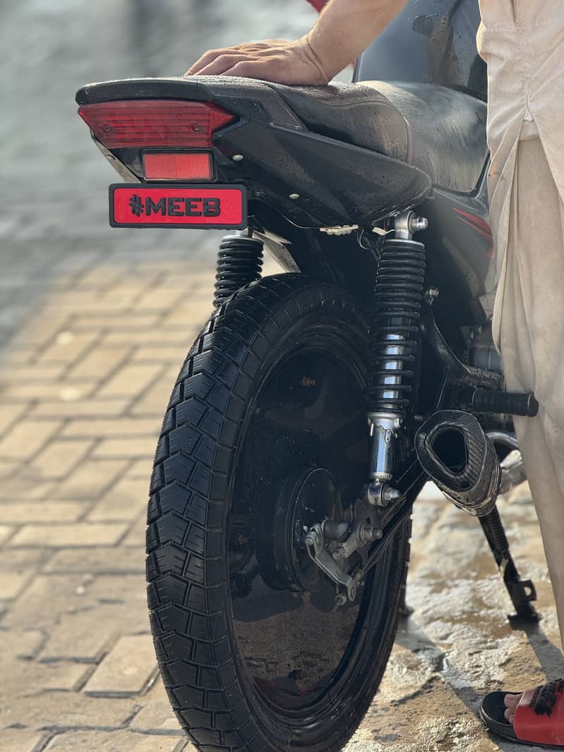 YBR 125 3