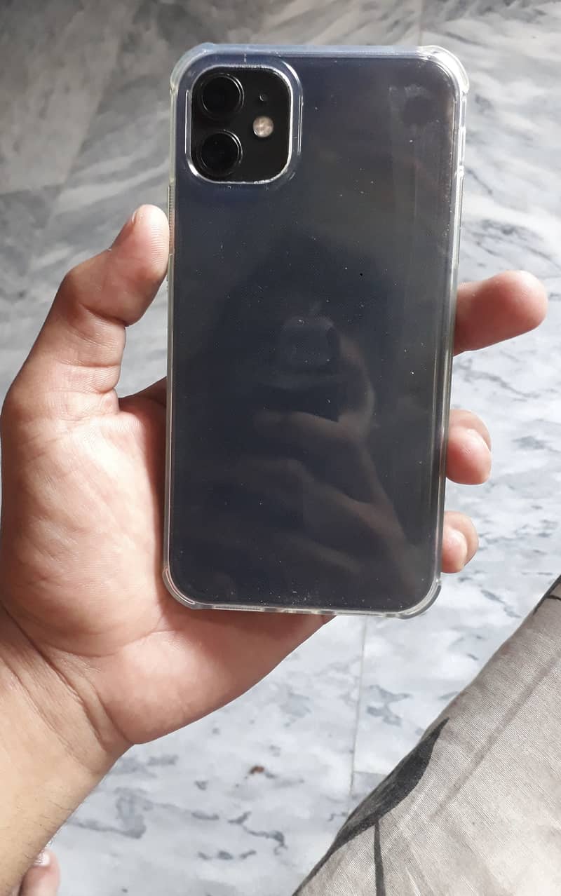 Apple iPhone 11 3