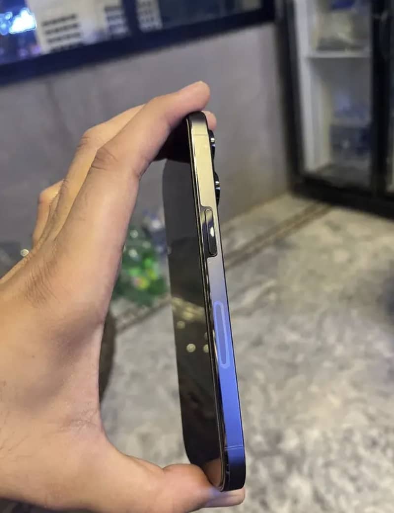 Apple iPhone 14 Pro 4