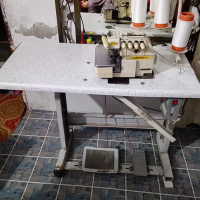JACK 747 OVERLOCK MACHINE