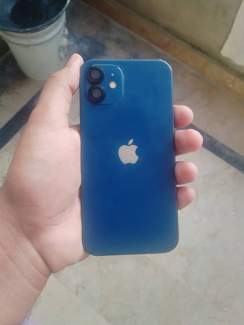 Apple iPhone 12 3