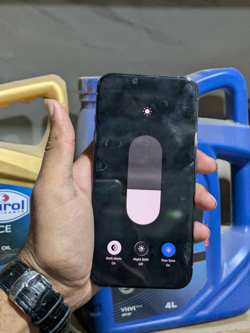 Apple iPhone 13 Pro 4