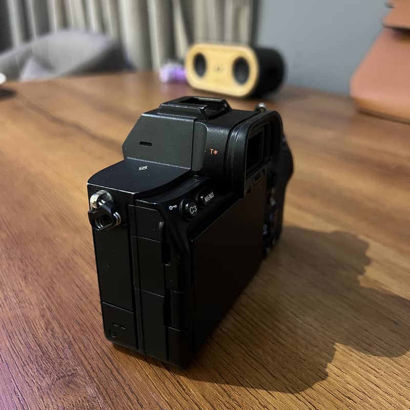 Sony A7IV 6