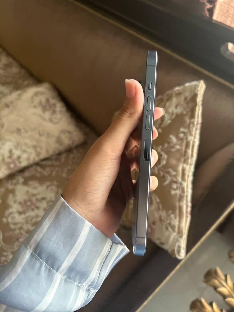 Apple iPhone 13 Pro Max 3