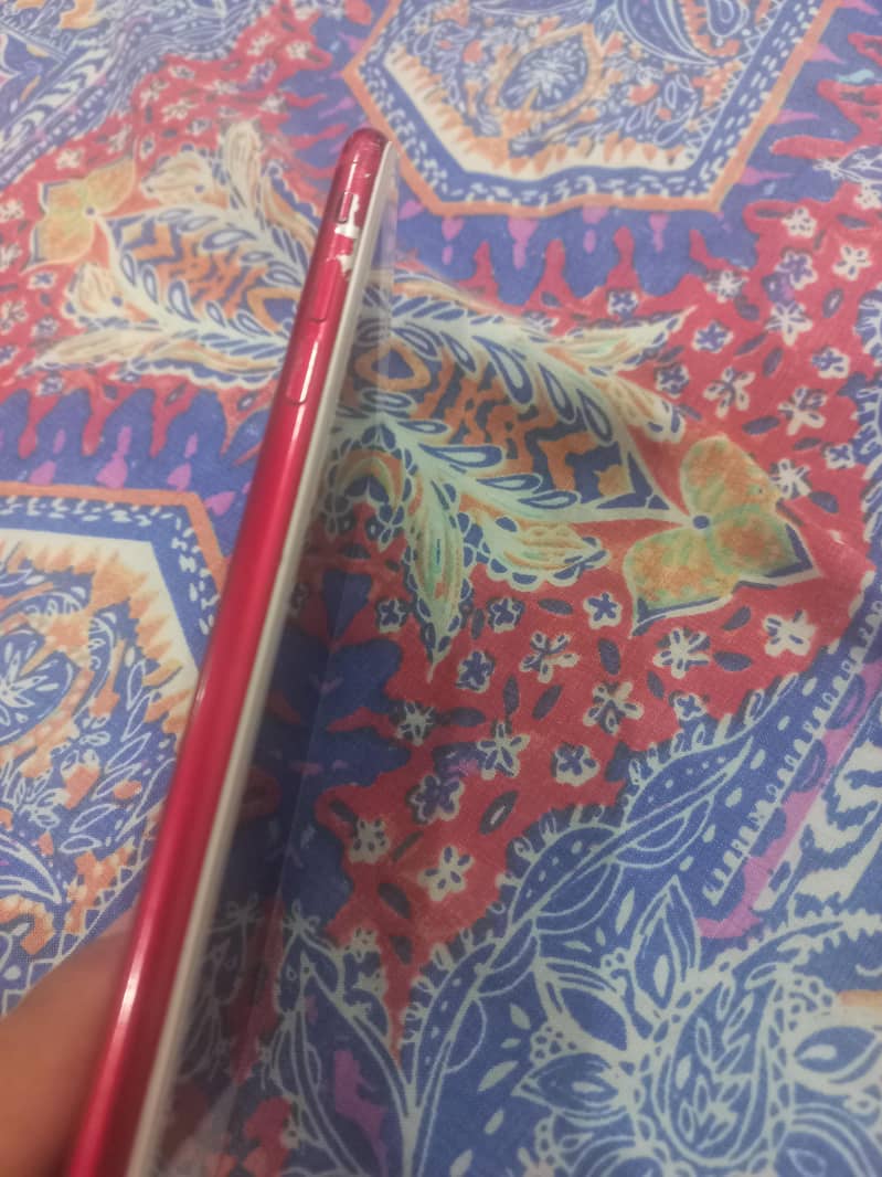Apple iPhone 7 plus 4