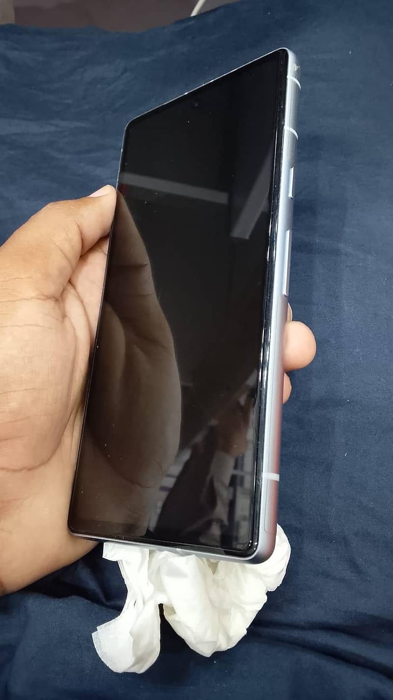 Google pixel 7A 5