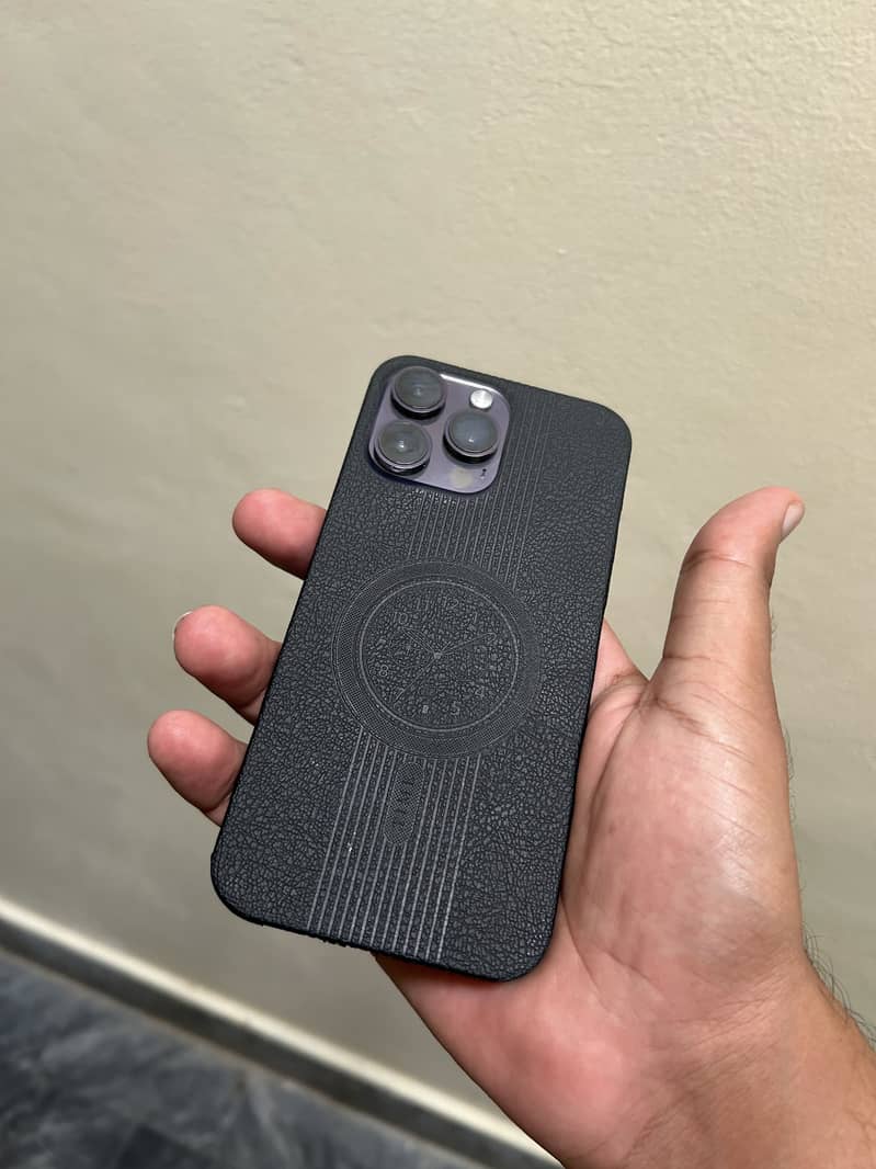 Apple iPhone 14 Pro Max 2