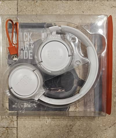 JBL TUNE 510BT headphones