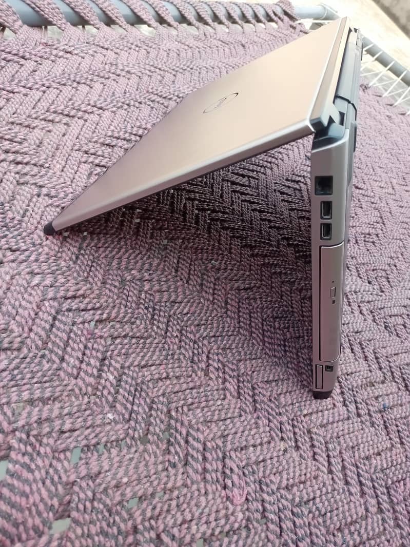 DELL VOSTRO 4
