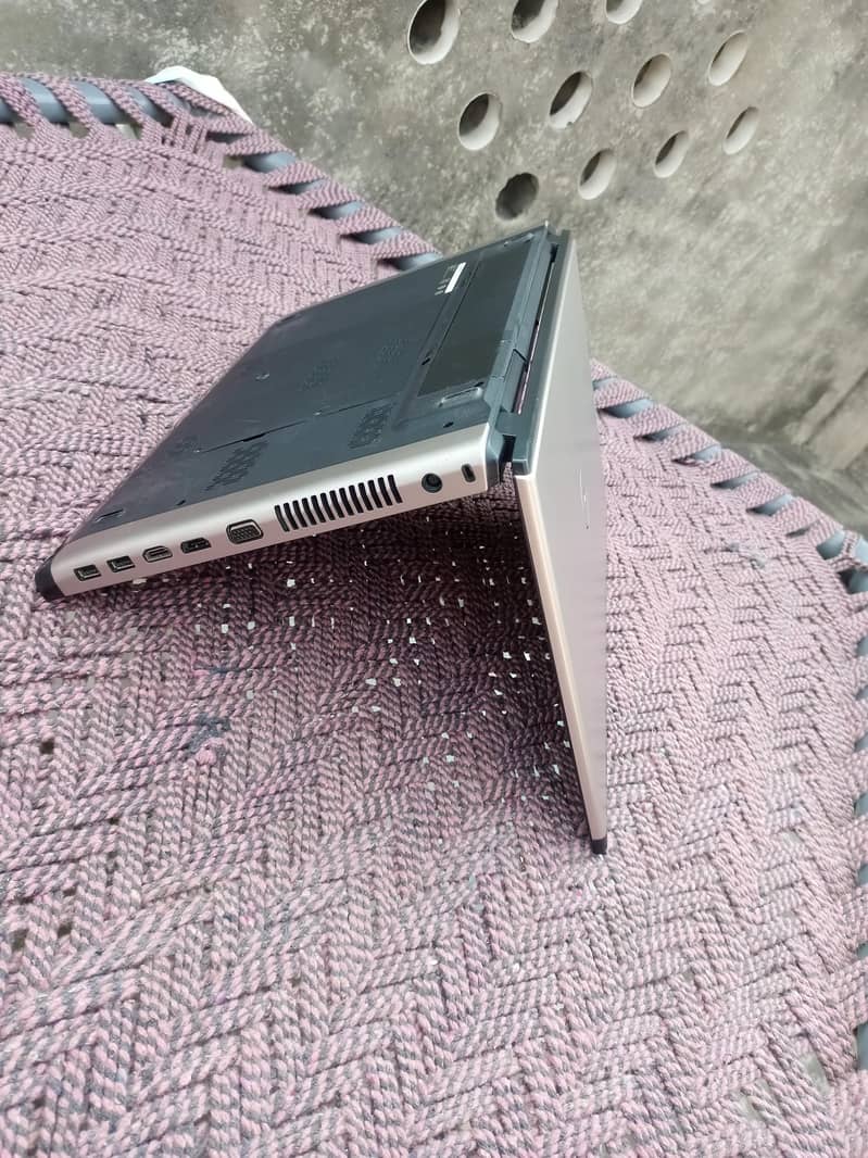 DELL VOSTRO 5
