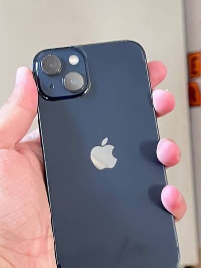 Apple iPhone 13