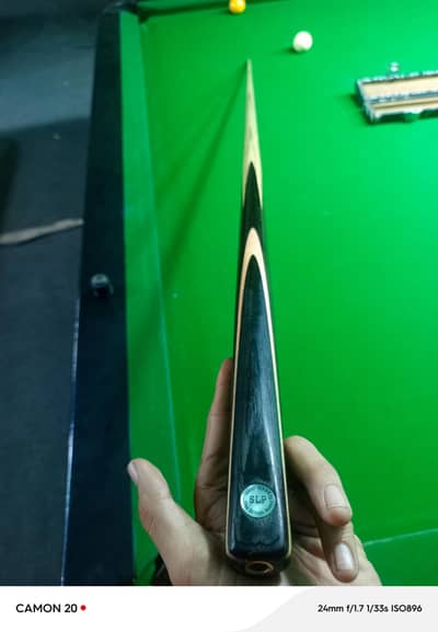 snooker cue