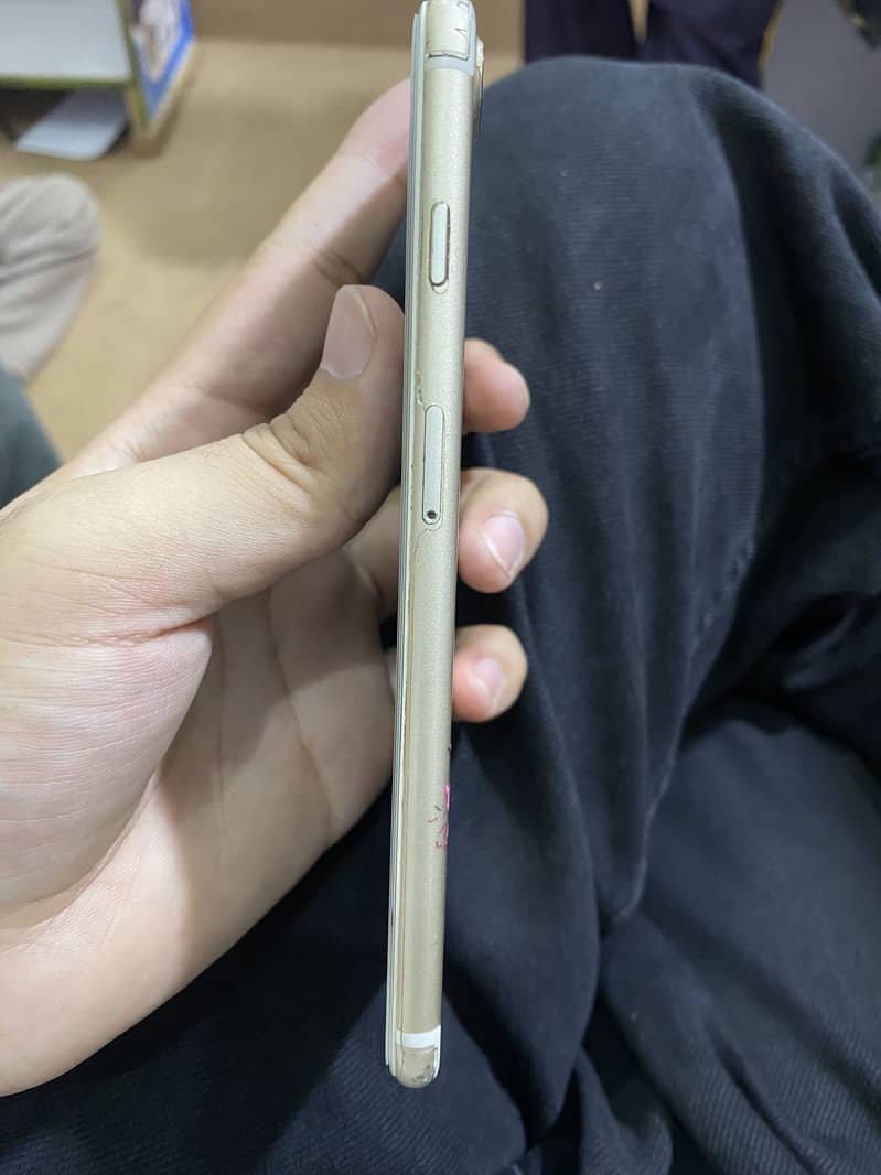 Apple iPhone 7 Plus 2