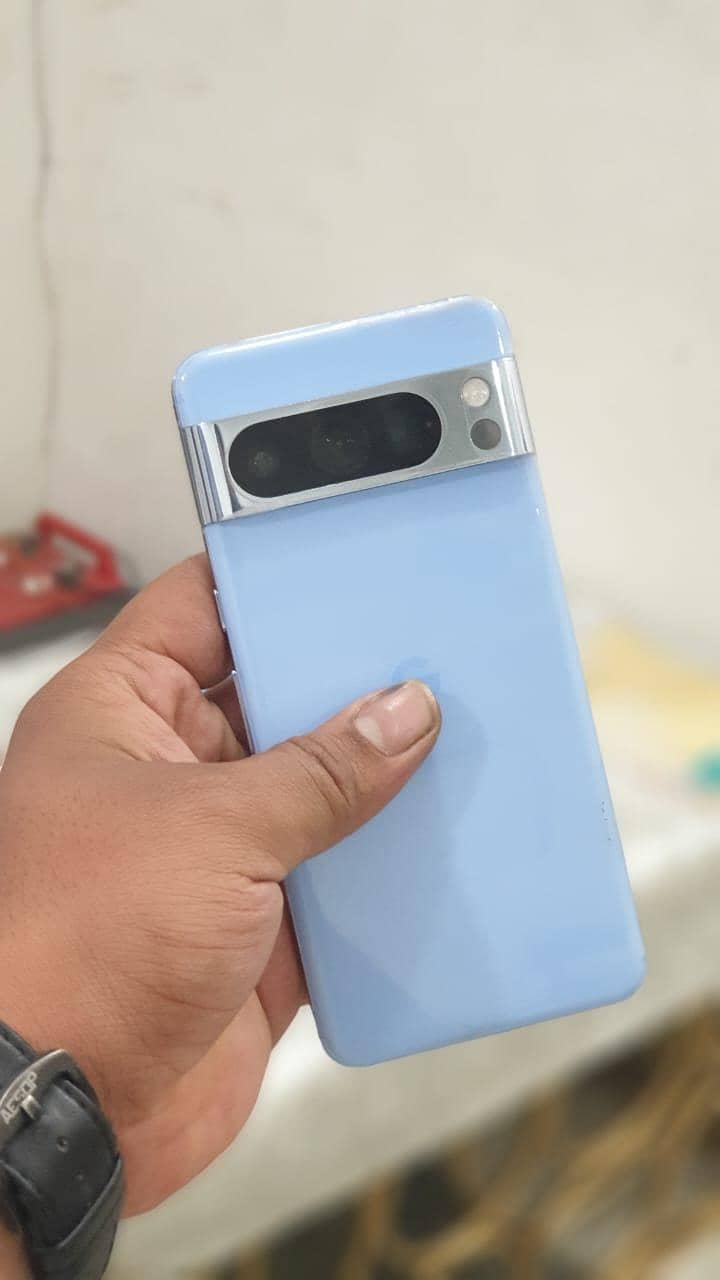 Google Pixel 8 Pro 1