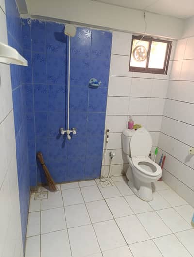 Sale flat Madina blessing 3bed. d. d Lift corner Alladin park ki back pe