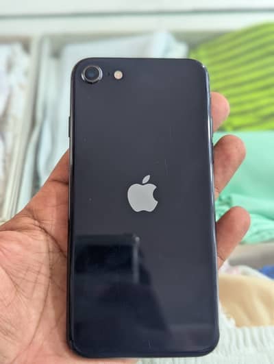 Apple iPhone SE 2023