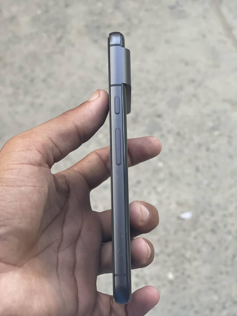 Google Pixel 8 1