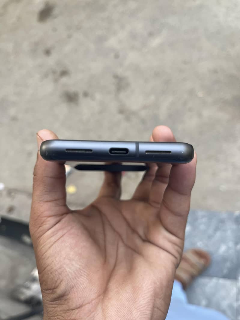 Google Pixel 8 3