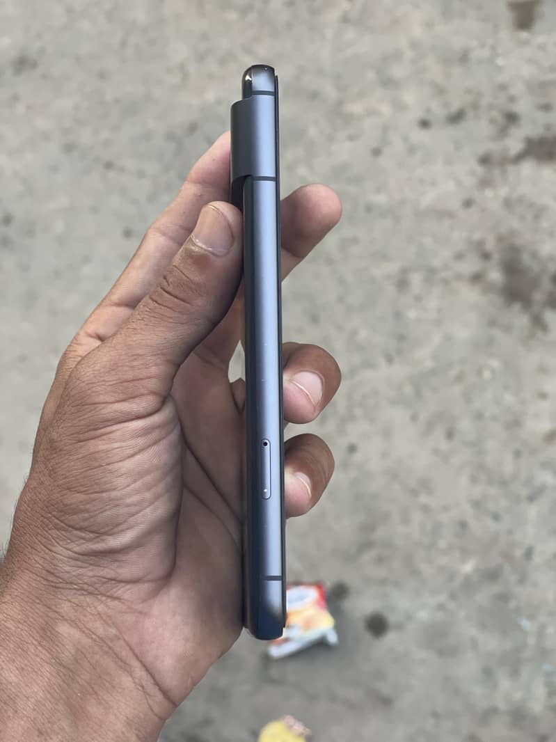 Google Pixel 8 5