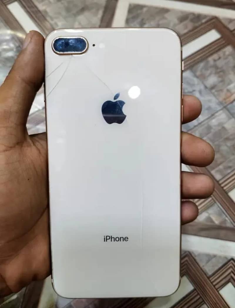 Apple iPhone 8 Plus 0