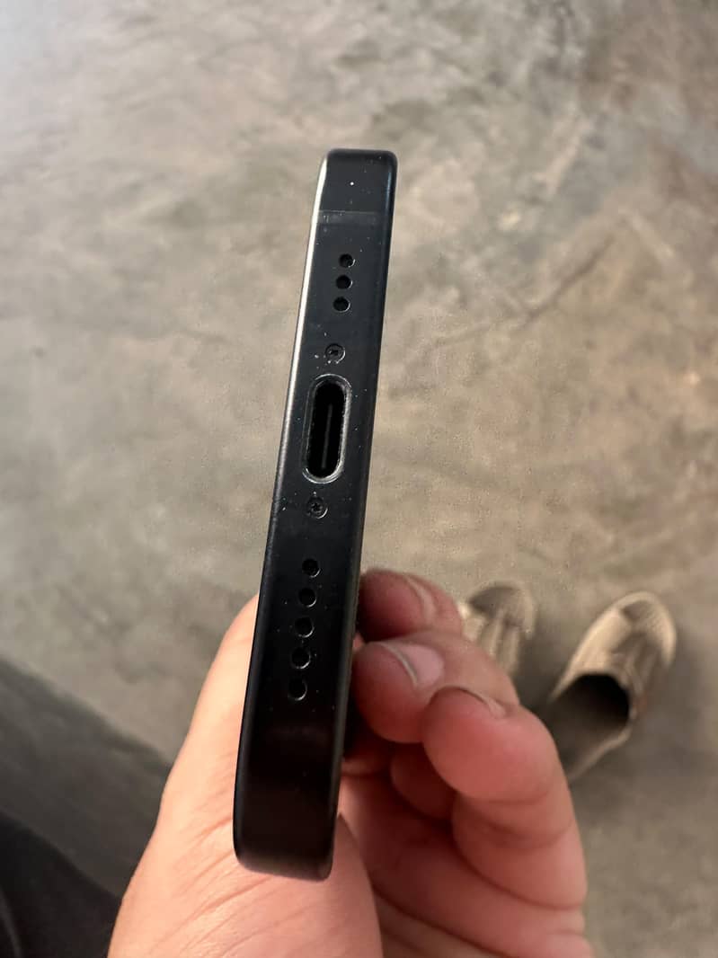 Apple iPhone 15 5