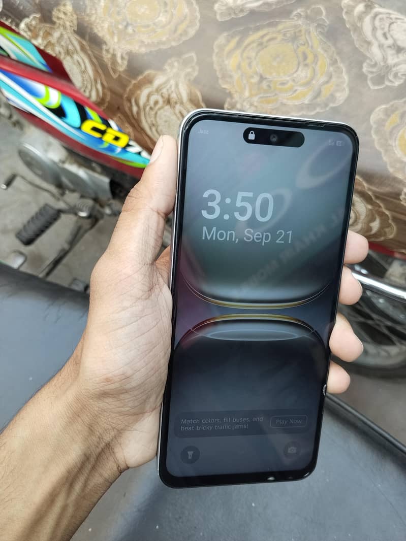 Tecno Spark 4 0