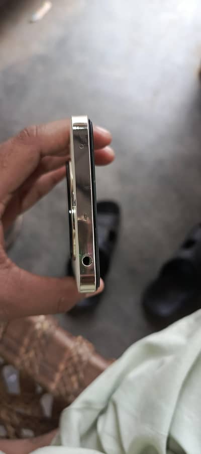 Realme 12 Plus
