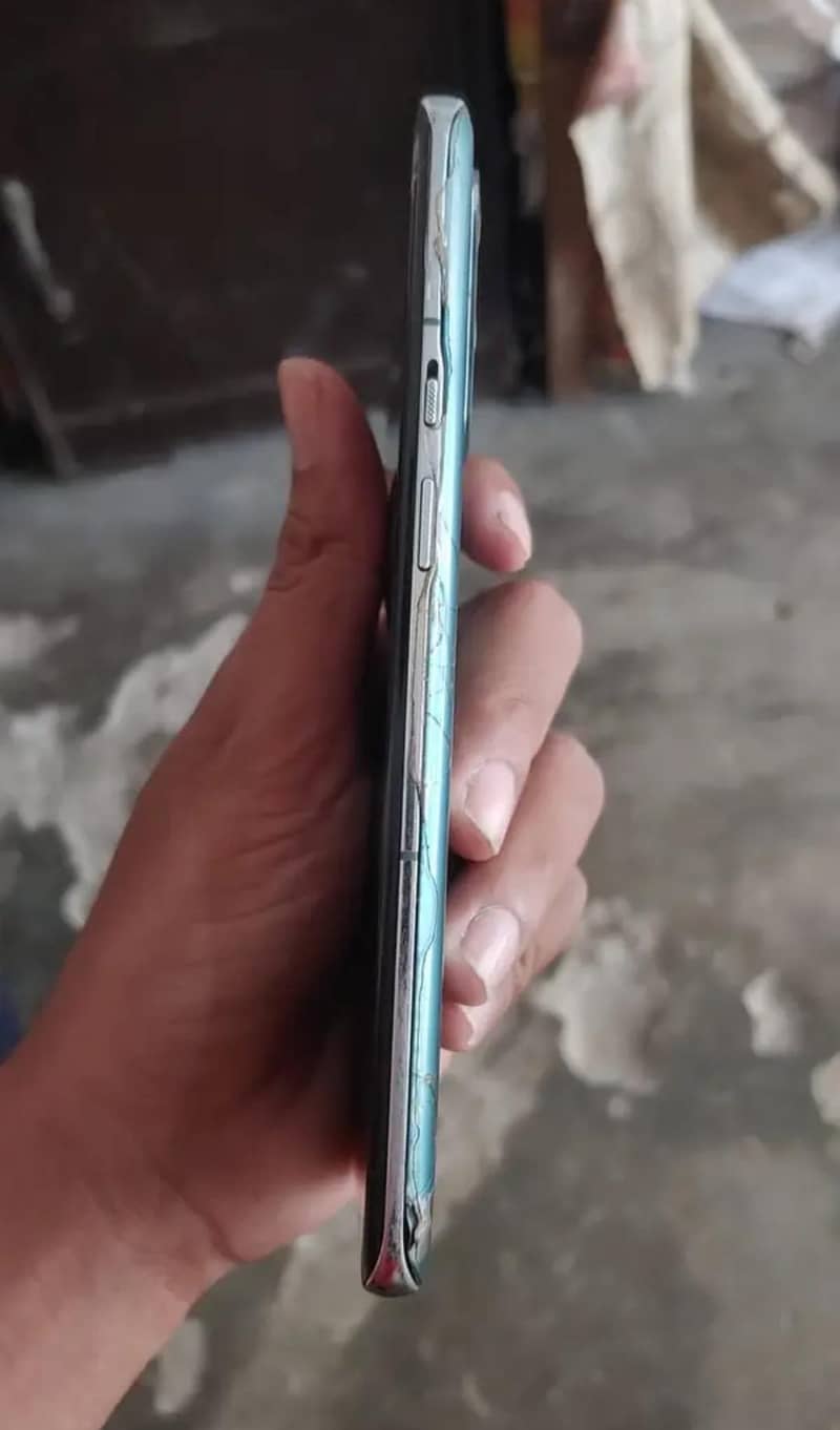 One Plus 9 Pro 5g 2