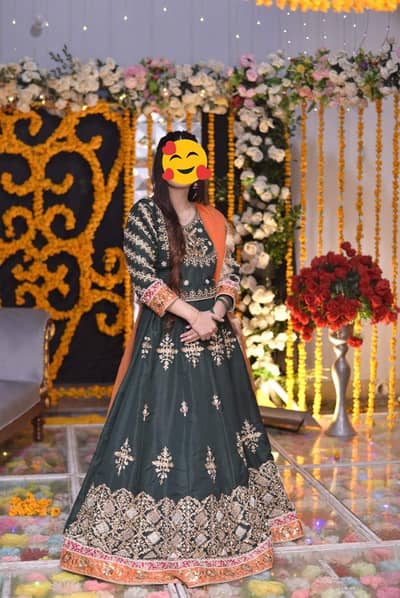 Mehndi lehnga for sale