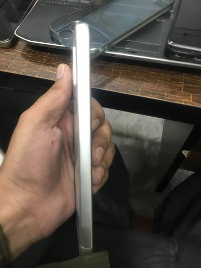 Oppo A6s Pro