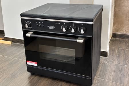 Yashica Cooking Range 3 Burner – with Gas Oven