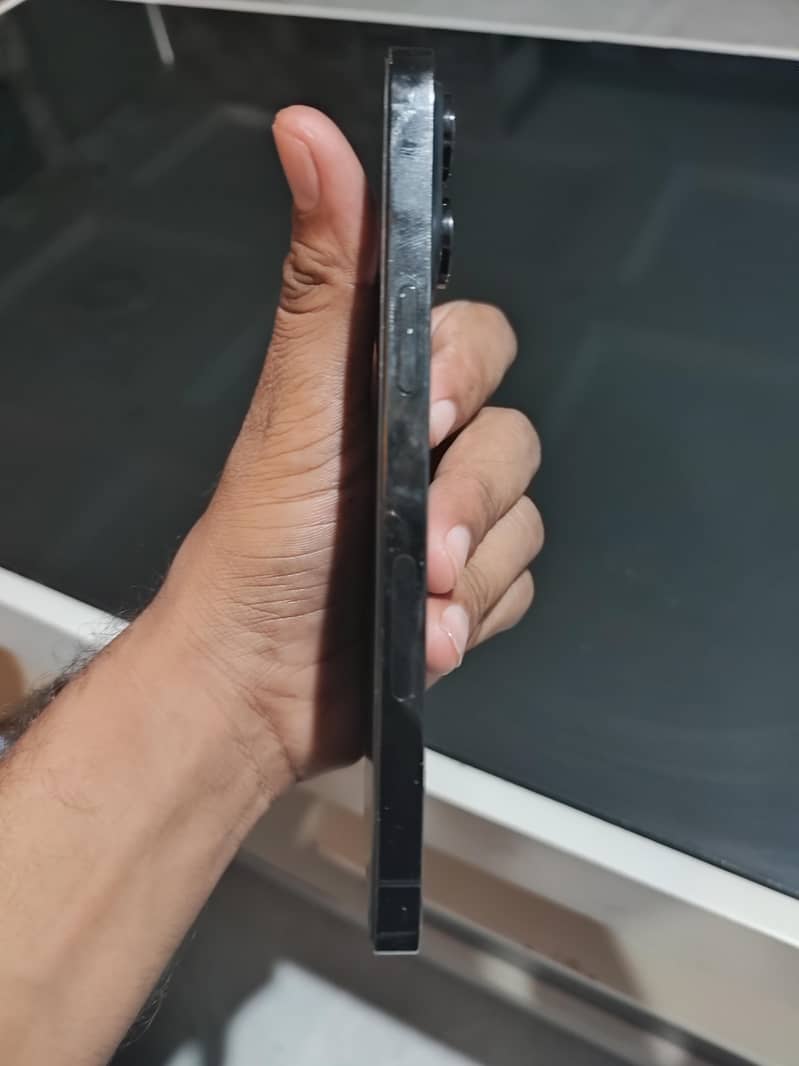 iphone 14 pro max 4
