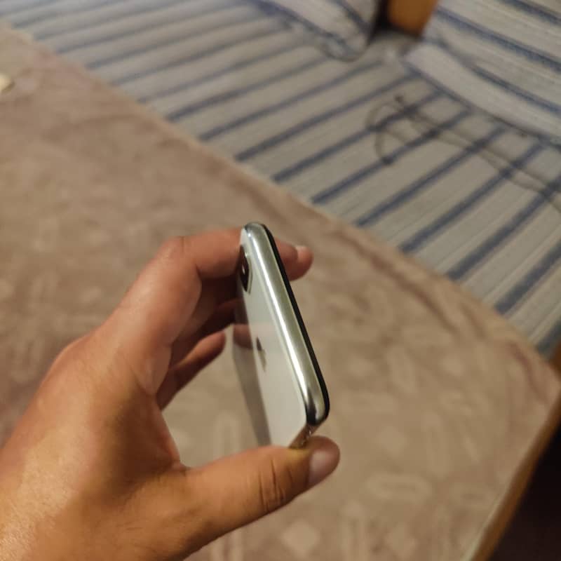 Apple iPhone X 2