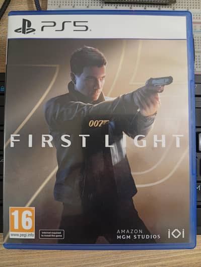 007 PS5 ALMOST NEW
