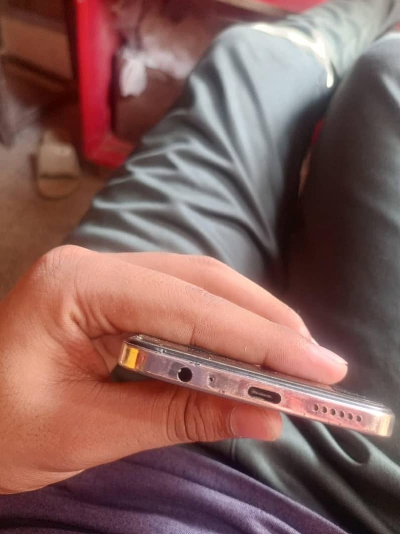 Tecno SPARK 30 Pro 4