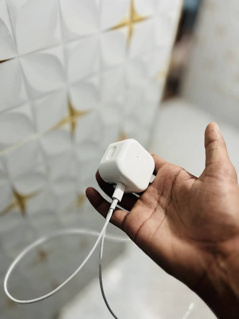 Apple iPhone 13 1